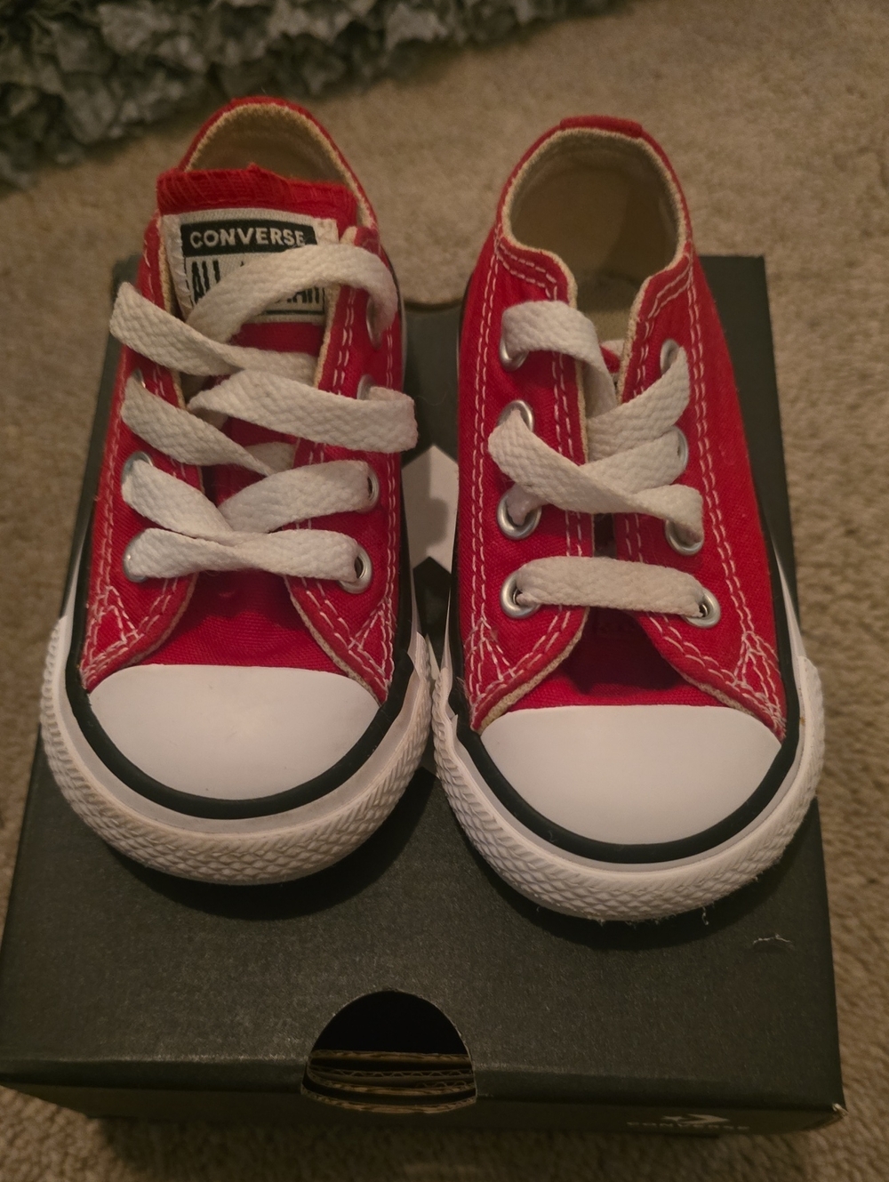 Converse Kids Red Canvas Low-Top Sneakers with White Laces [Size 4 Toddler]